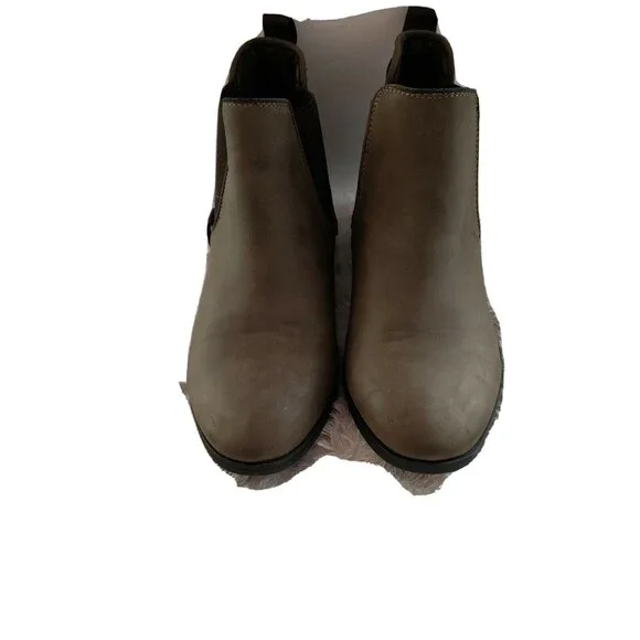 Madden Girl Ankle Boots Pull On Block Heel Women’s Size 8 Taupe Fabric - Picture 2 of 7